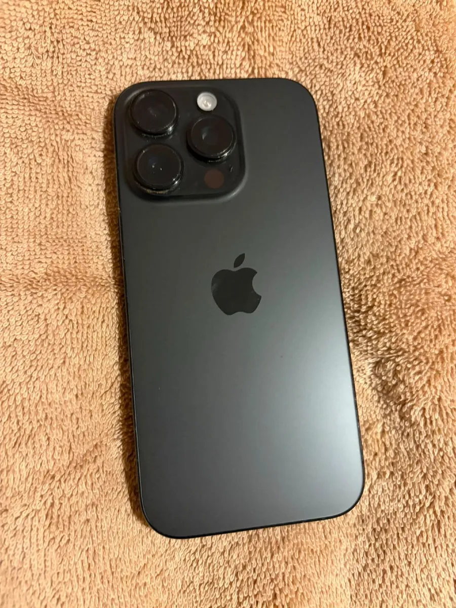 iPhone 16 Pro - Image 4