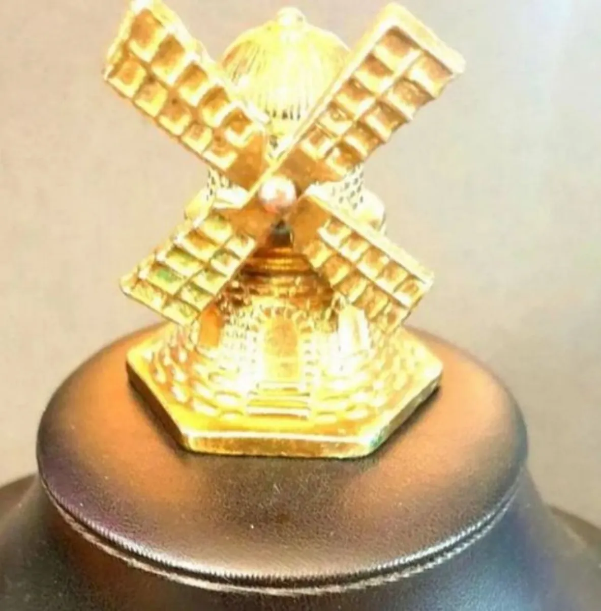 Vintage Brass Windmill In great Vintage Condition - Image 1