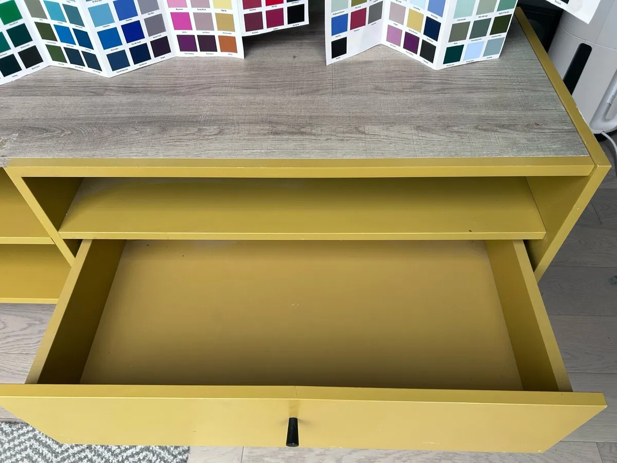 Custom coloured TV unit with delivery! - Image 3