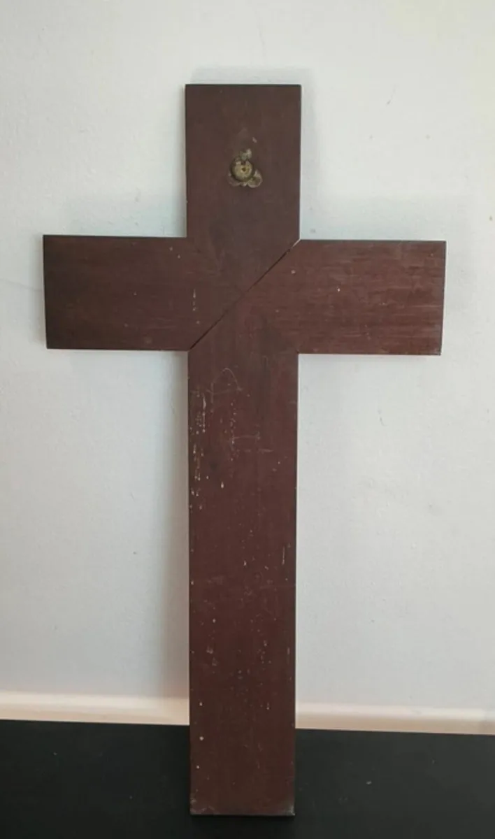 1940s Wooden Wall Crucifix / Cross - Image 2