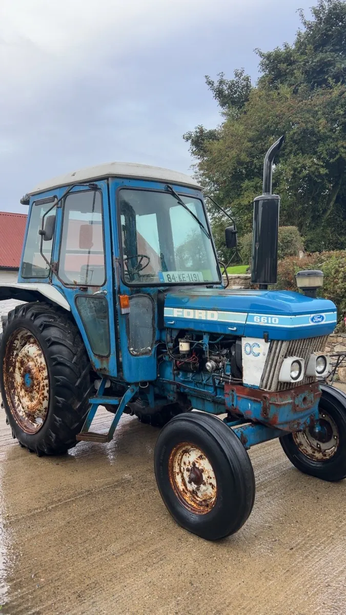 Ford 6610 & Mitsubishi loading shovel - Image 1