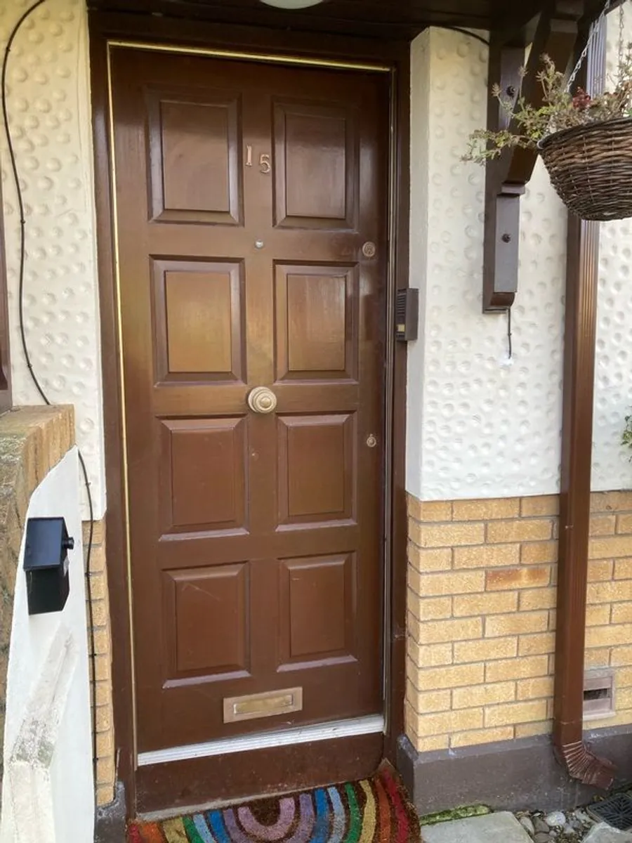 hall door - Image 4