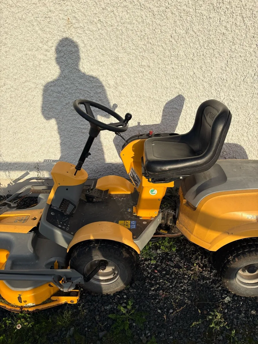 Stiga Combi 110 Lawnmower - Image 2