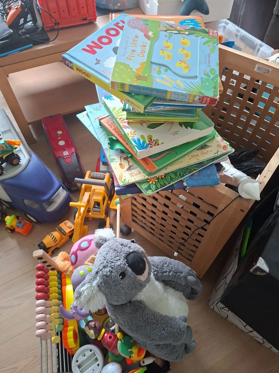 Baby toys and books - Image 3