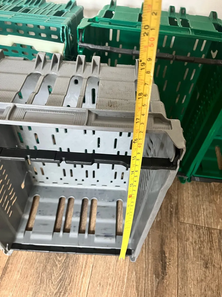 Five boxes - Image 3