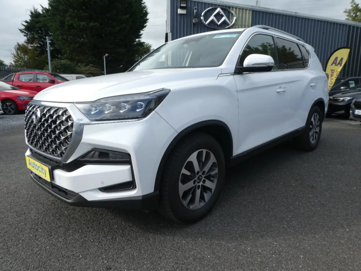 SsangYong Rexton G4 P/T 4WD 2 SEAT COM 4DR - Image 4