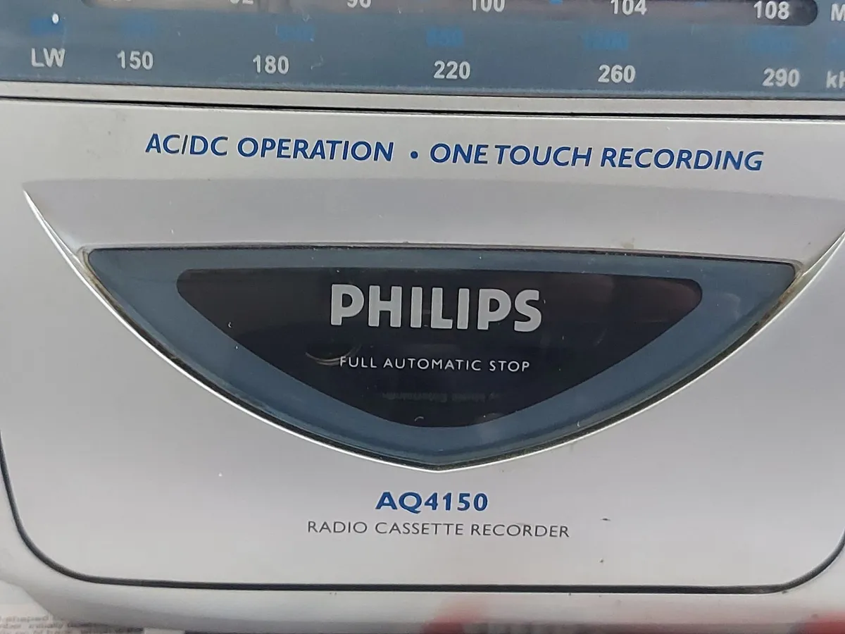 Philips Radio Cassette Recorder, Model AQ4150 - Image 2