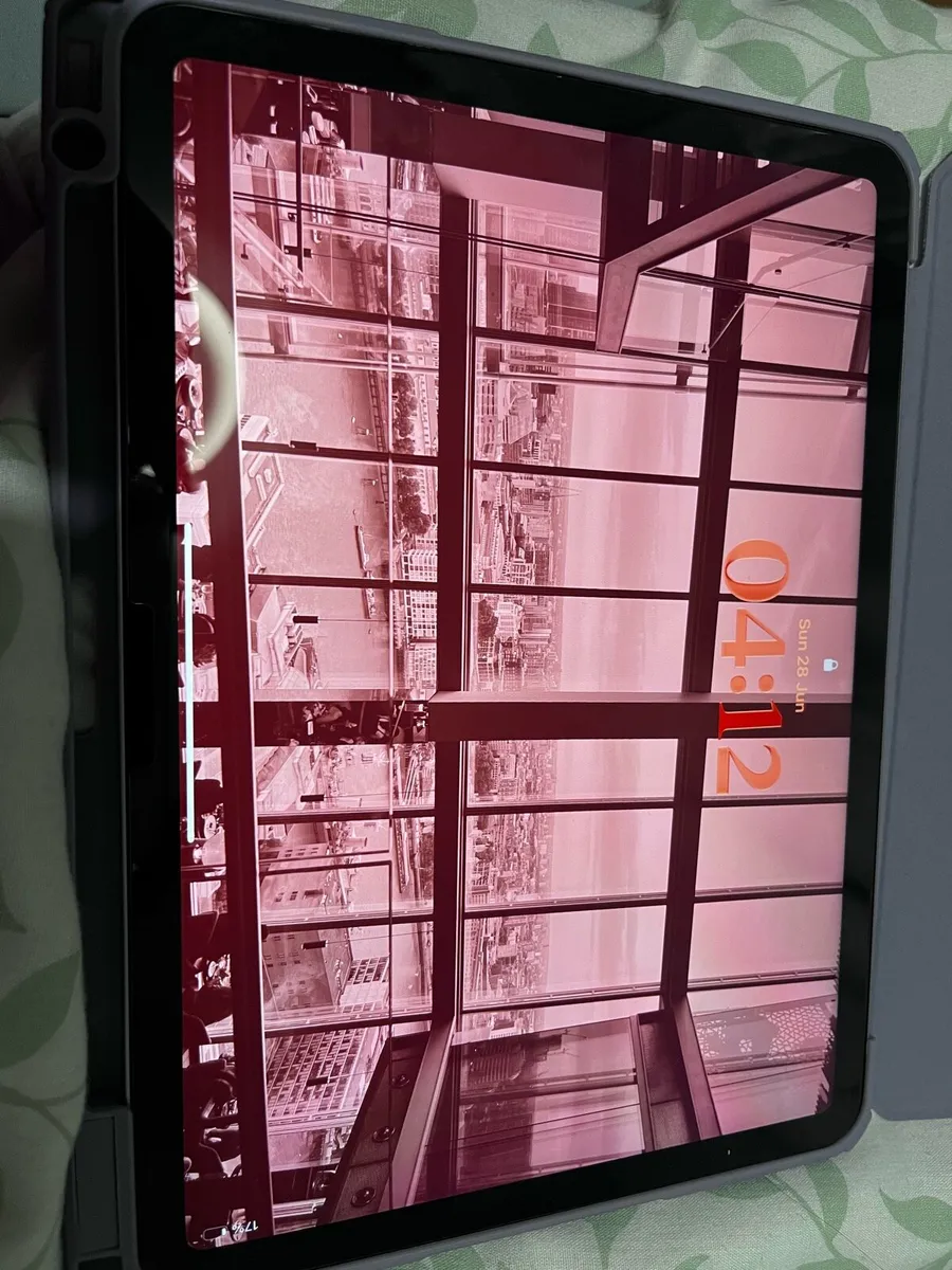 iPad Air M3 chip 11-inch purple - Image 3