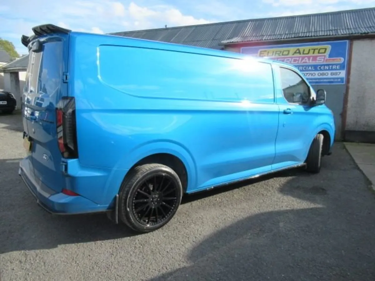2.0 320 (170 ps)Auto L2 H1 Limited Panel Van 5dr D - Image 2