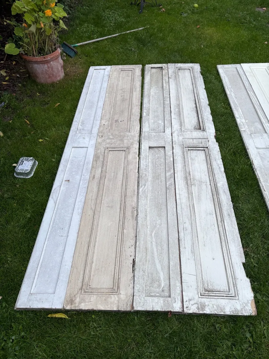 Two pairs of Victorian window shutters - Image 4
