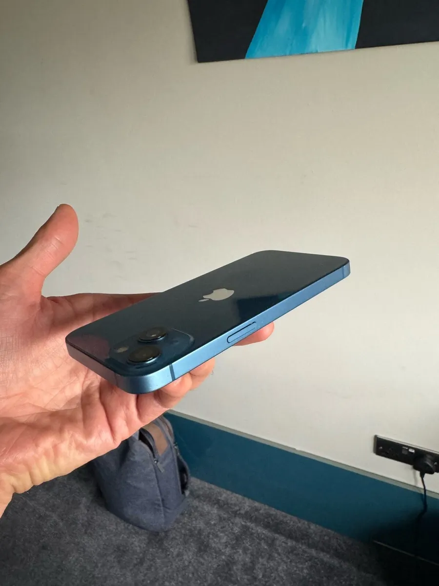 iPhone 13 Blue 128GB Unlocked - Image 3