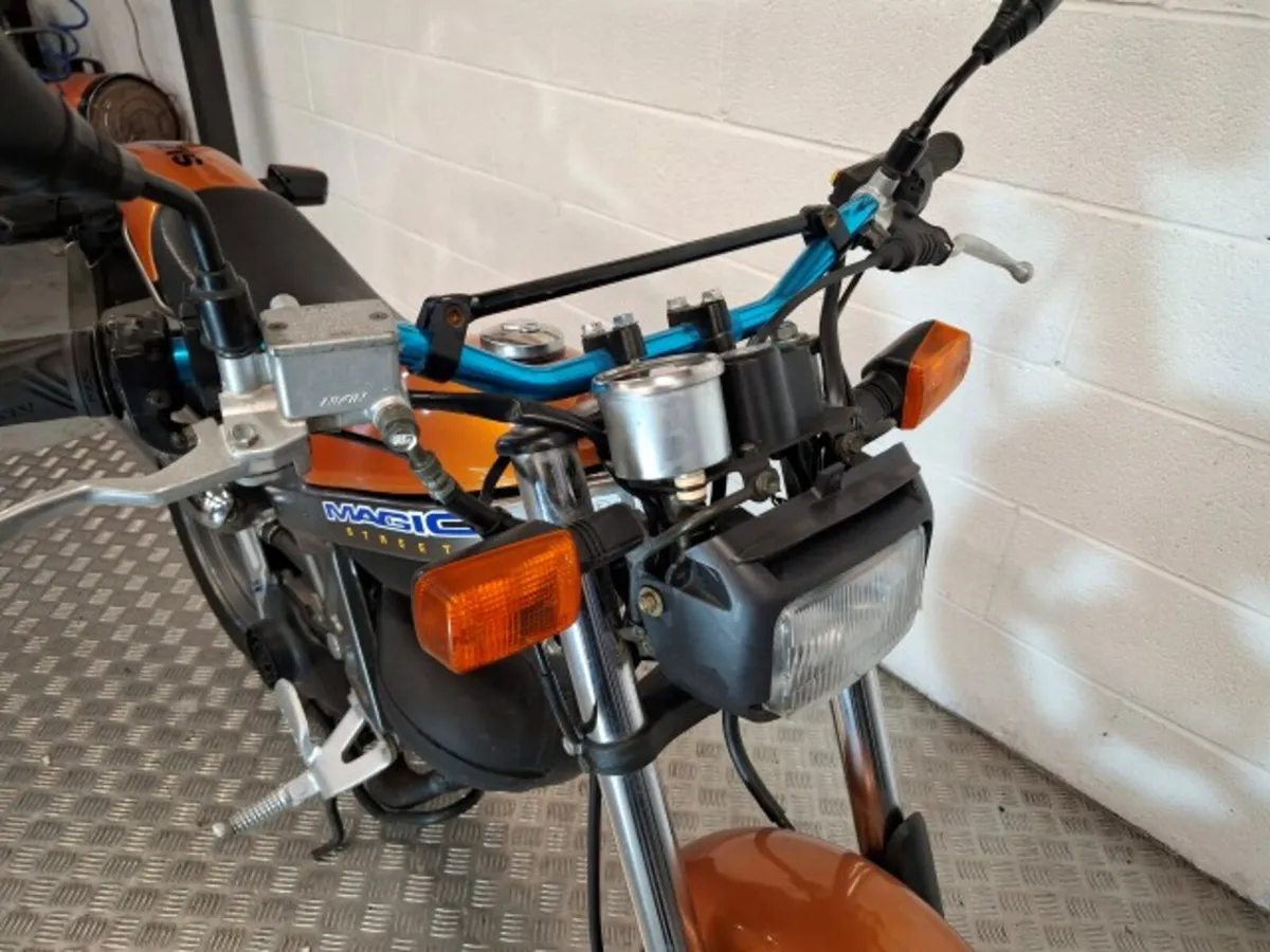 Suzuki Street Magic 50cc 1999 - Image 4