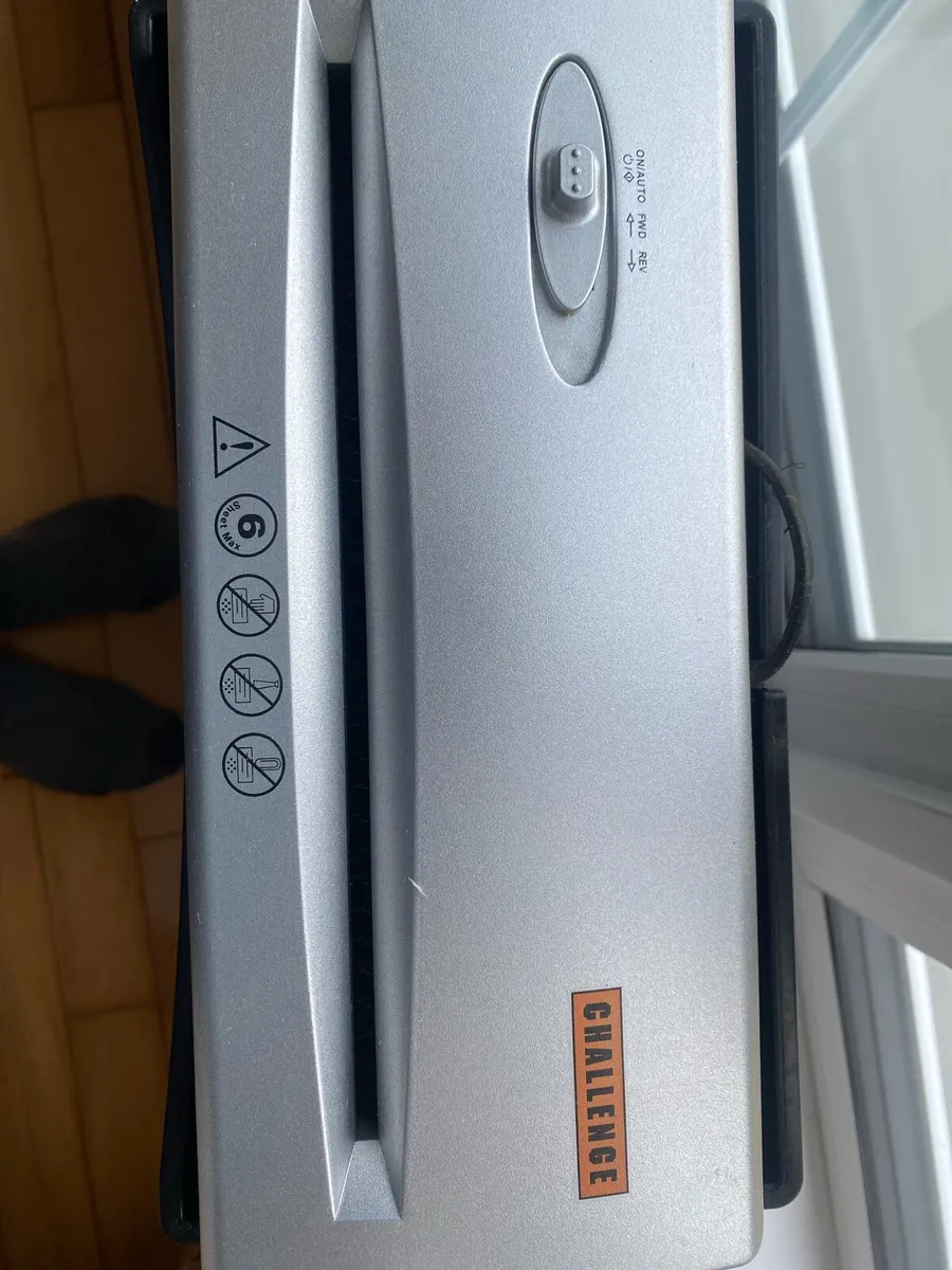 Paper shredder - Image 2