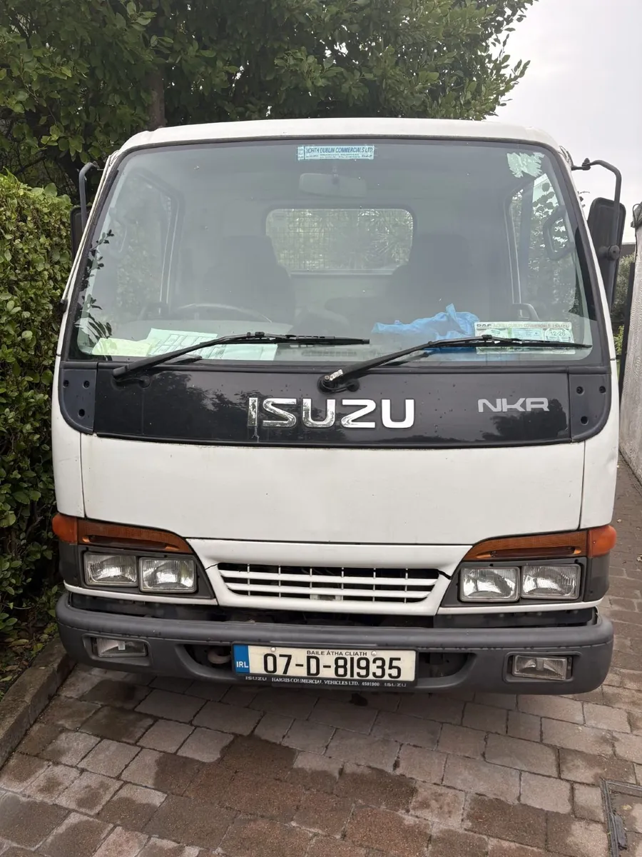 Isuzu NKR truck 2007 - Image 1