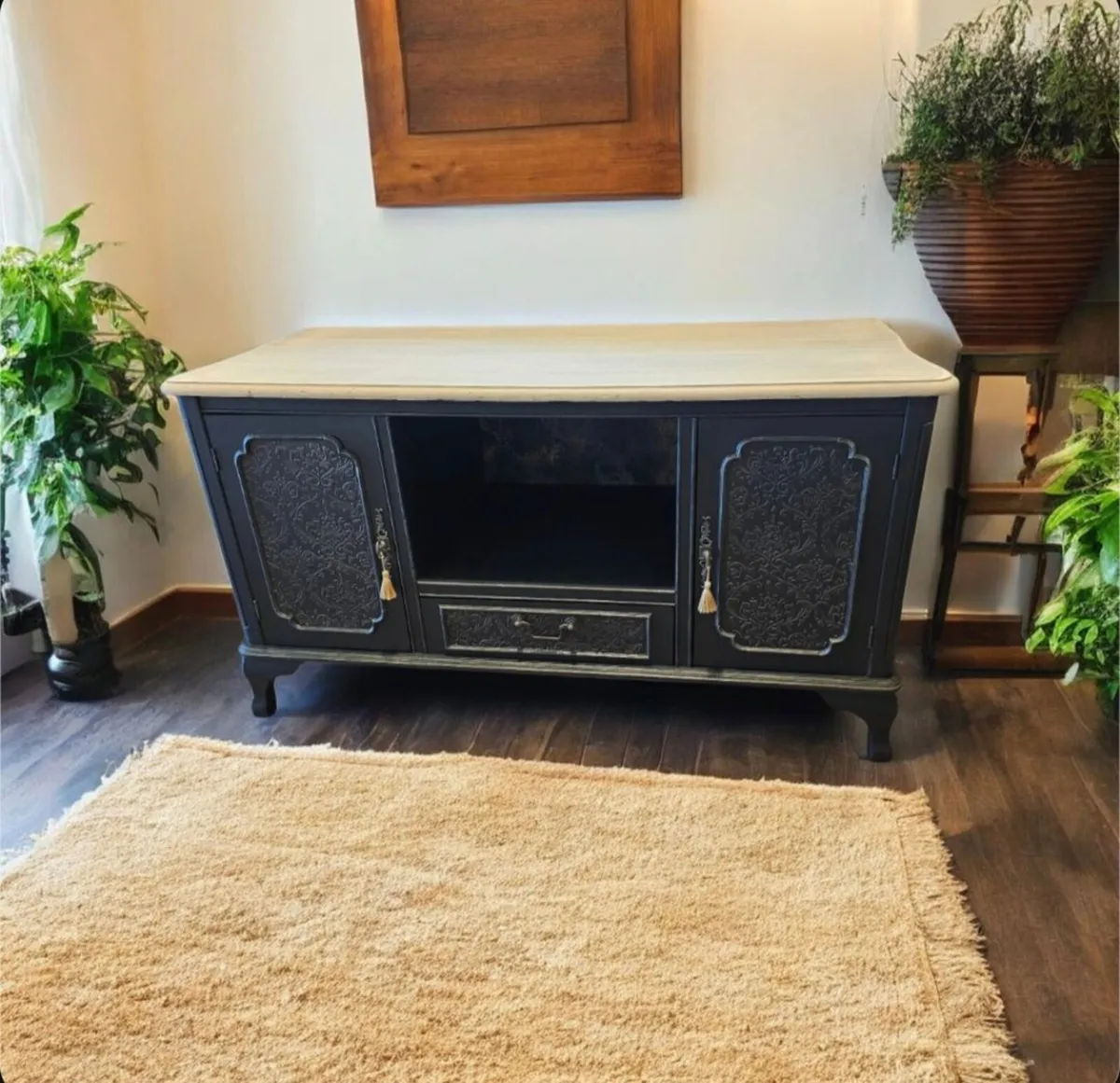 Sideboard - Image 3