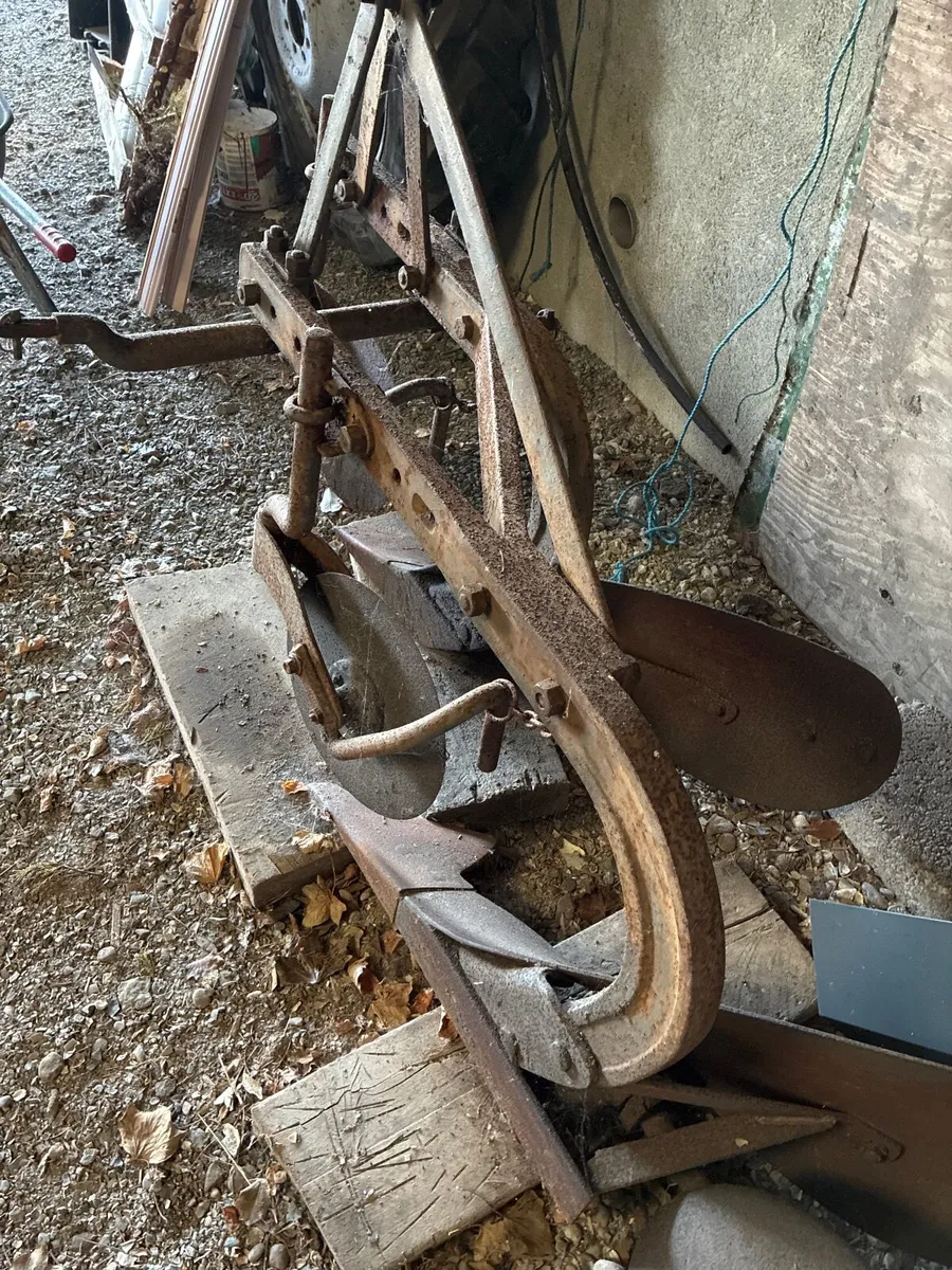 2 Board Ferguson Plough - Image 3