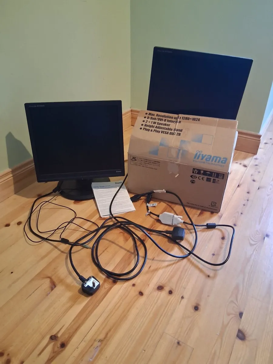 LLyama ProliteB1706S monitors
