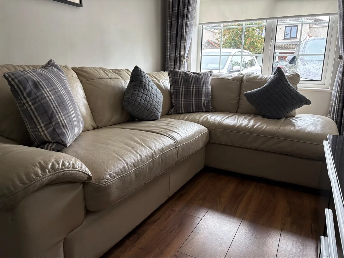 Cream leather left hand corner Sofa - Image 3