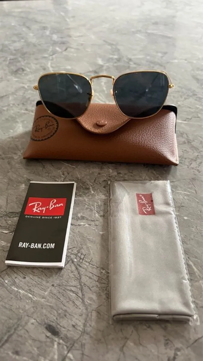 ladies raybans - Image 1