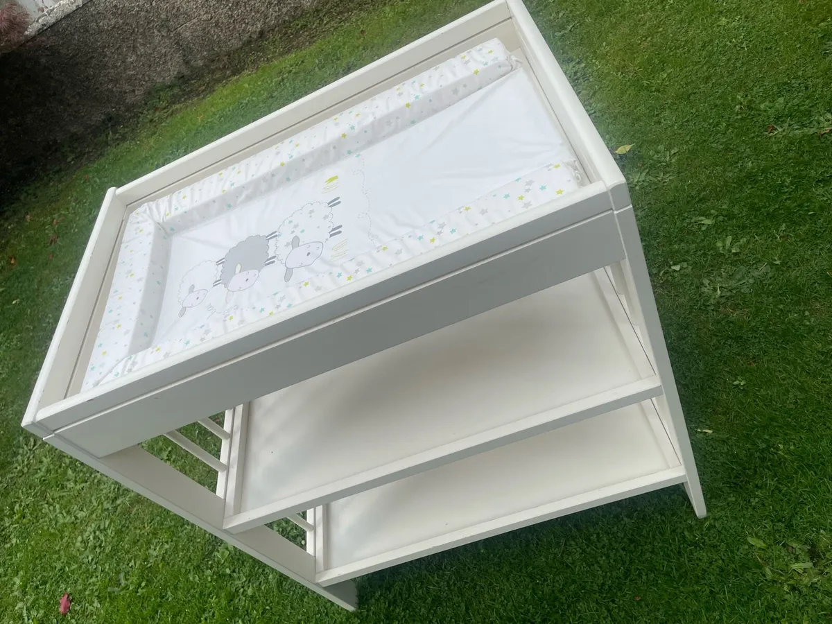 IKEA Gulliver Change Table - Image 4