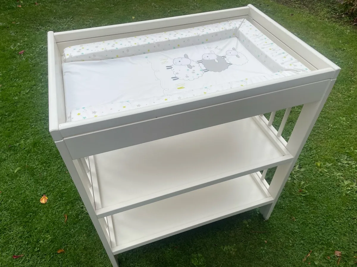 IKEA Gulliver Change Table - Image 1