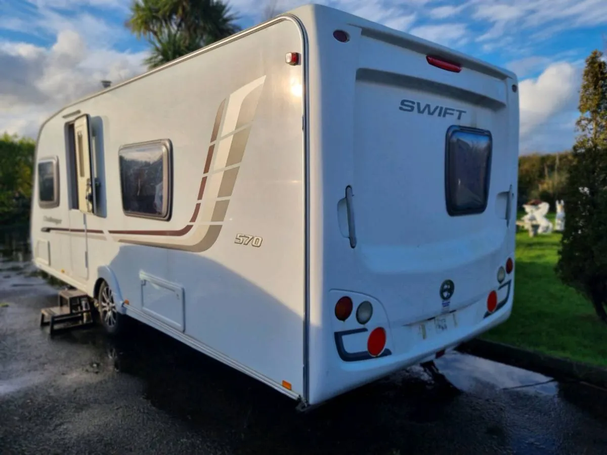Caravan - Image 3