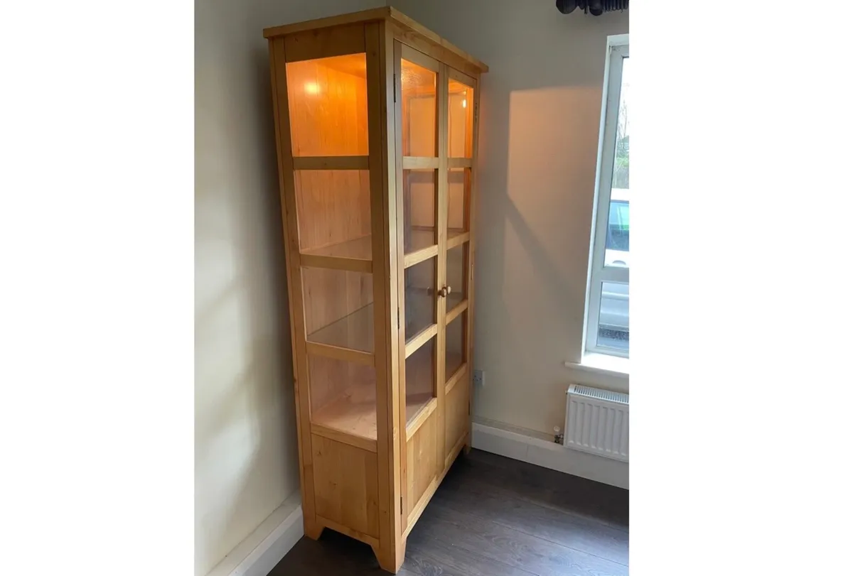 Glass cabinet with light - Image 2