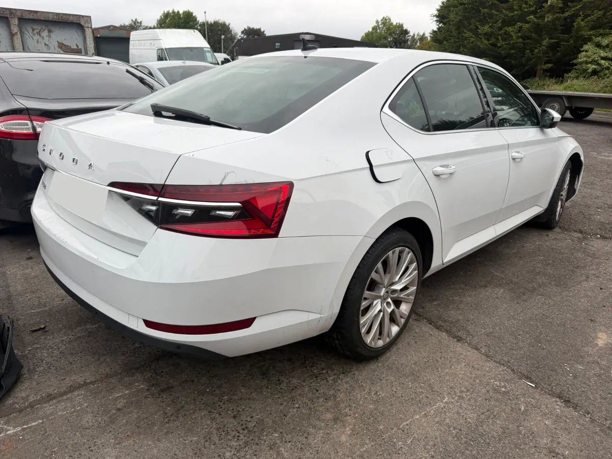 2023 SKODA SUPERB 2.0 TDI AUTOMATIC FOR BREAKING! - Image 3