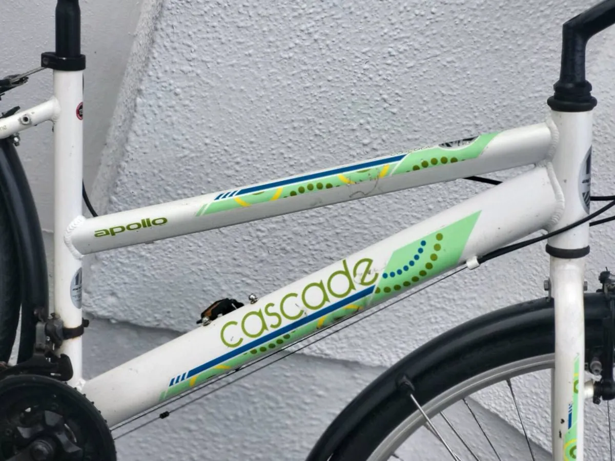 CHEAP LADIES BIKE..READ ADD DETAILS. - Image 2