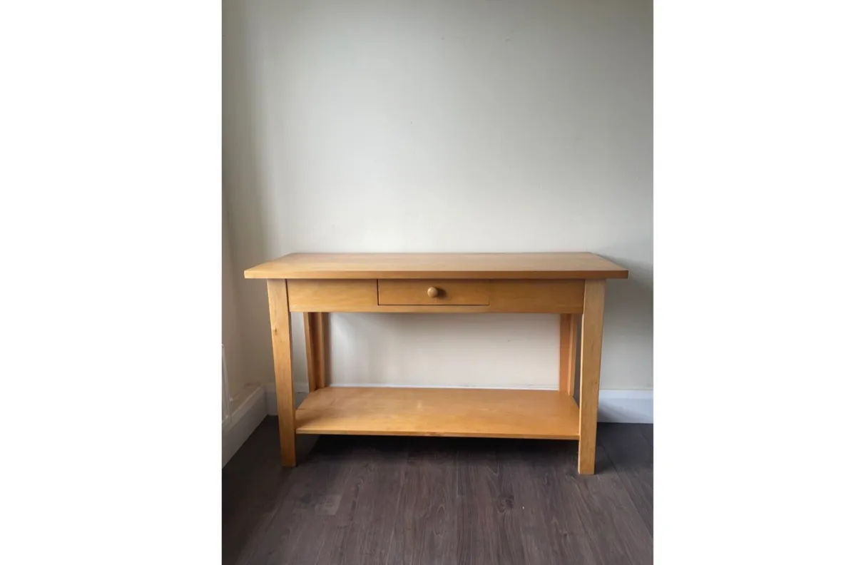 Hallway table - Image 1