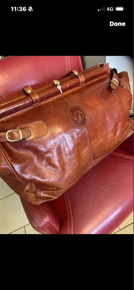 Very large Quality Leather  Hold  All - Image 1
