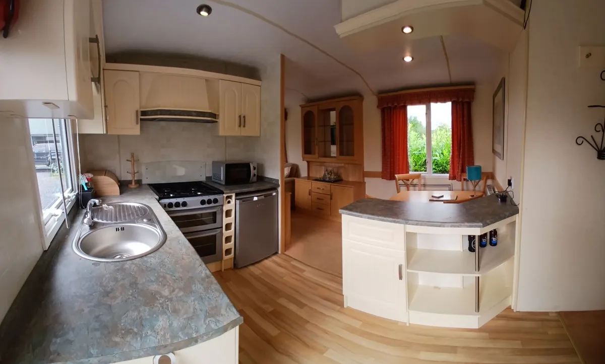 Mobile Home - Image 3