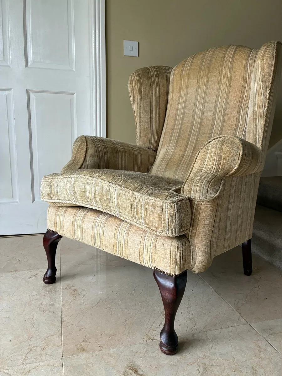 Victorian wingback armchairs - Image 1