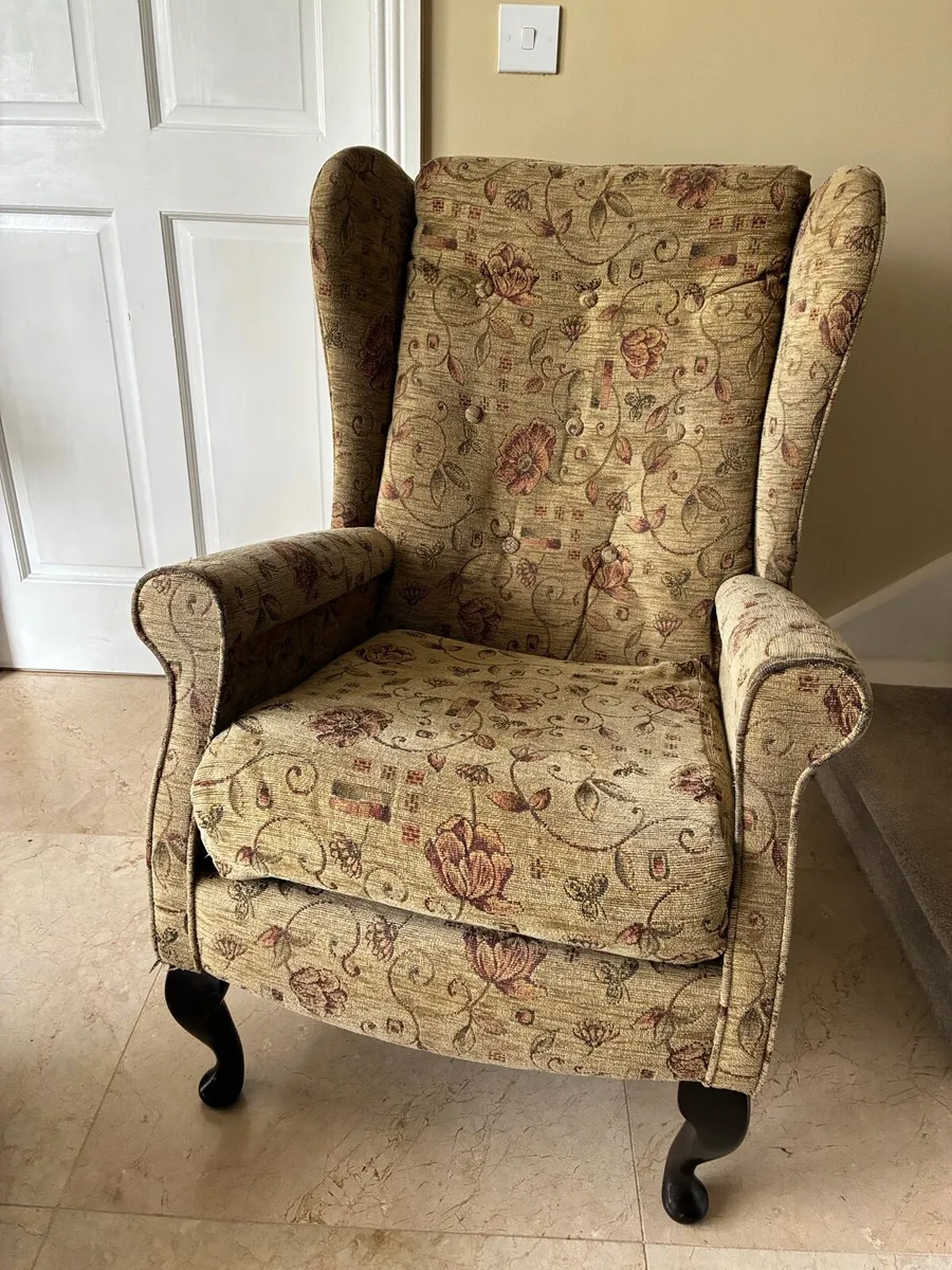 Victorian wingback armchairs - Image 4