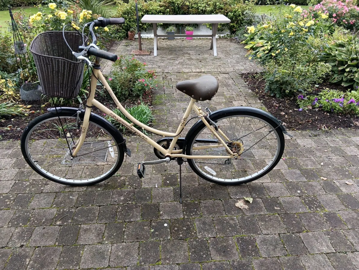 Ladies Bicycle Ammaco Classique 6 Speed - Image 1