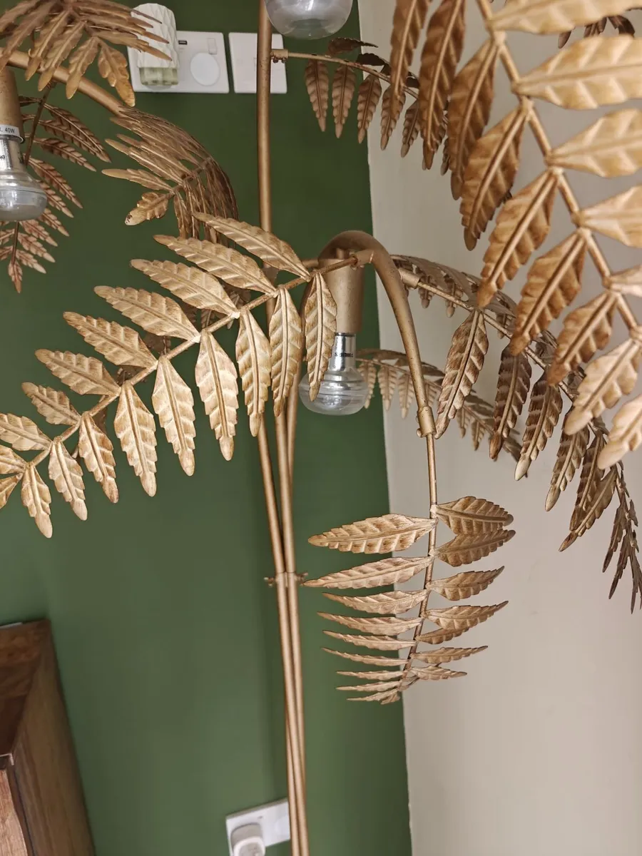 Stunning floor lamp- matt gold palm tree - Image 4