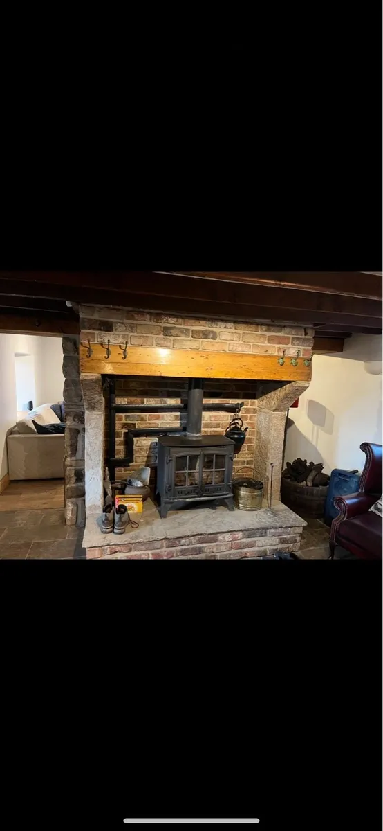 Stone fireplace - Image 1