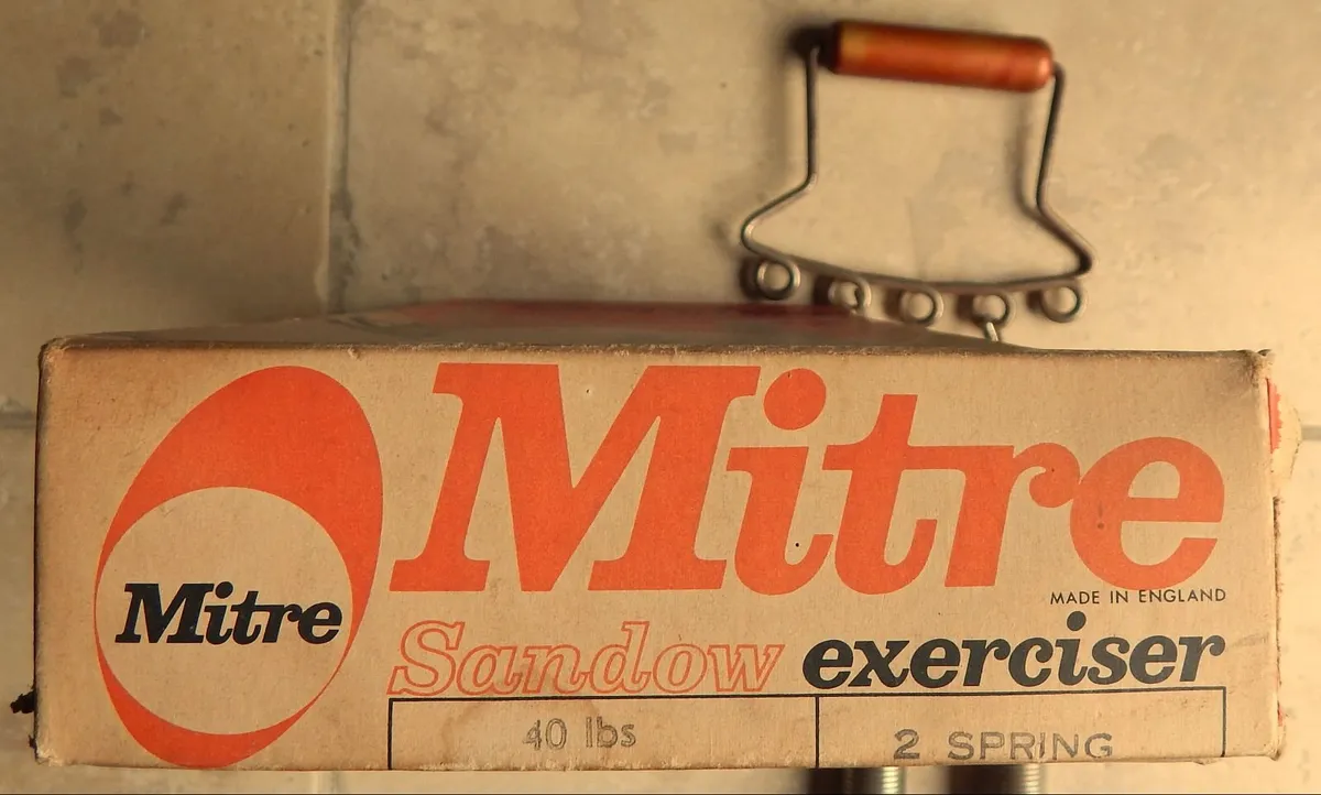 Vintage Mitre Sandow Exerciser/Chest Expander - Image 4