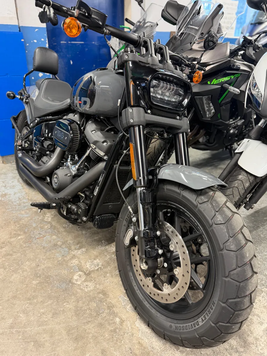222’ Harley Davidson Fat Bob As New! - Image 2