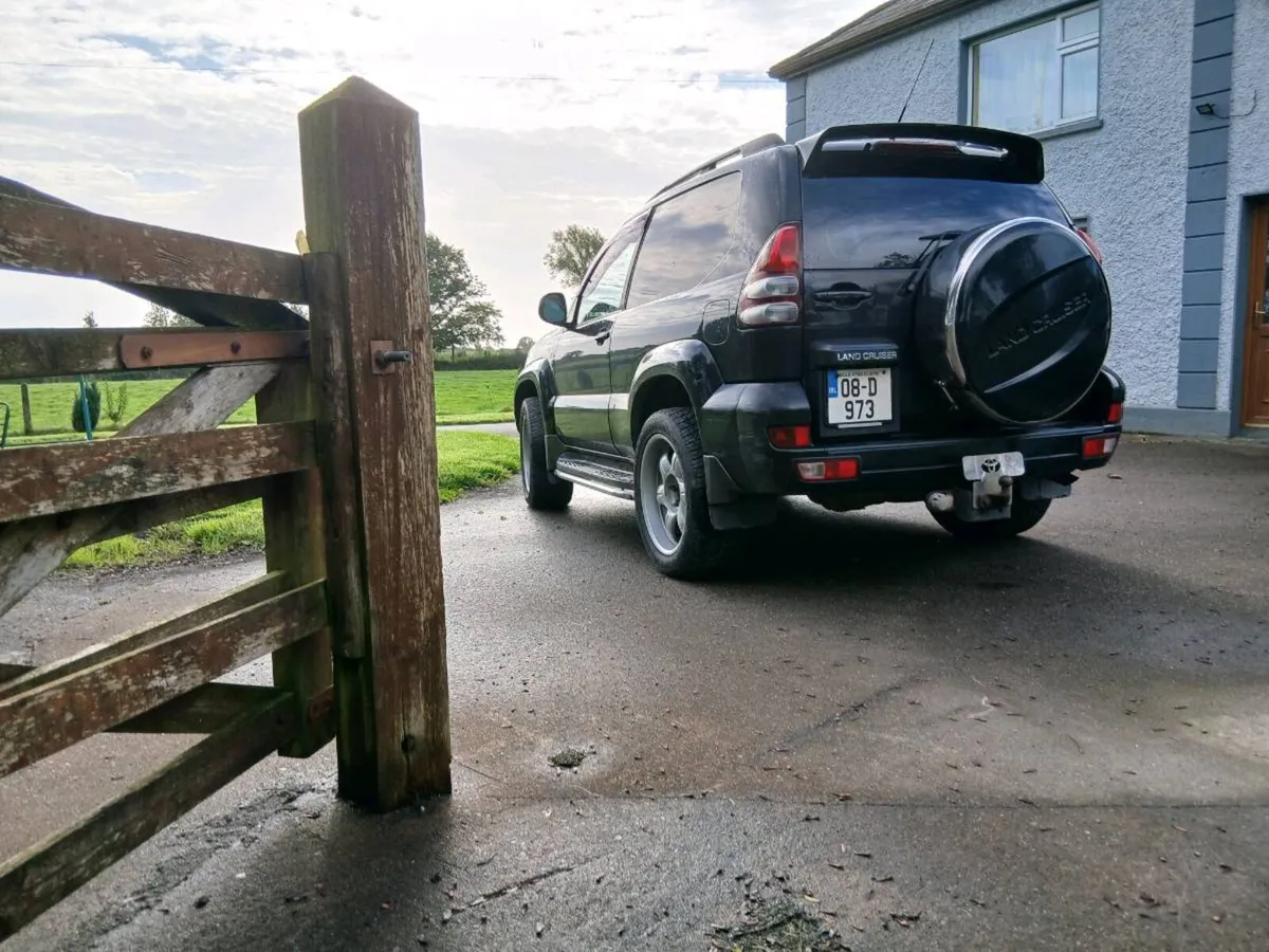 Toyota landcruiser - Image 4