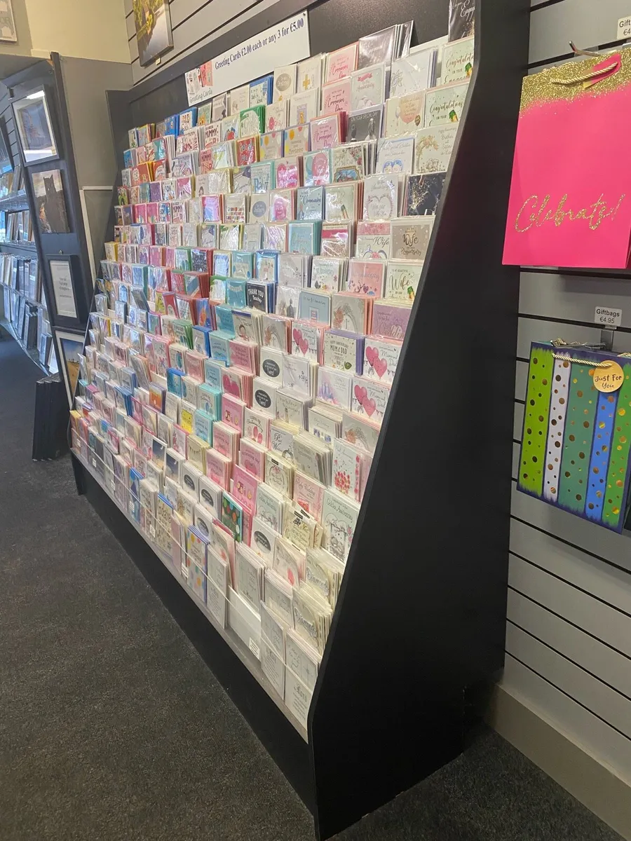 Greeting card stand - Image 2