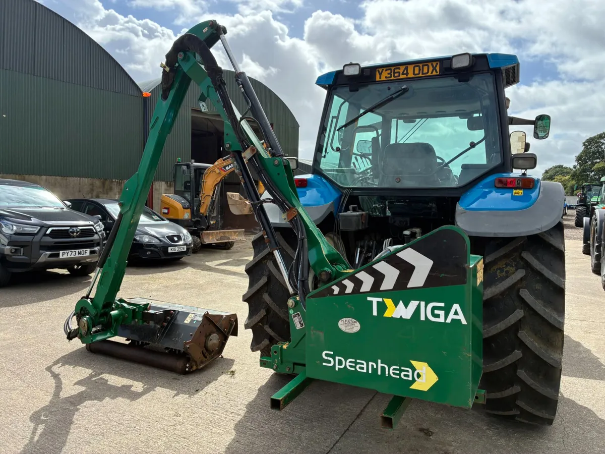 Spearhead Twiga 470 - Image 2
