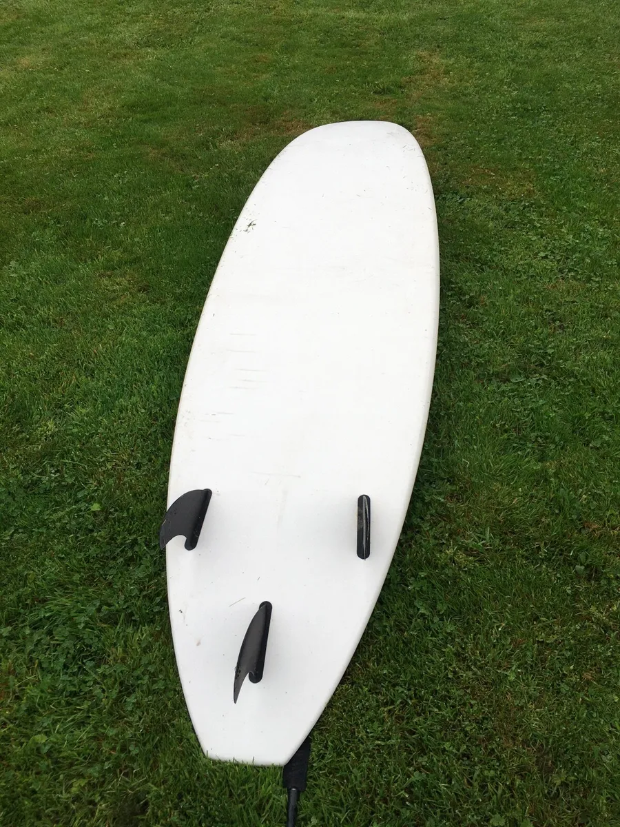 Surfboard - Image 2