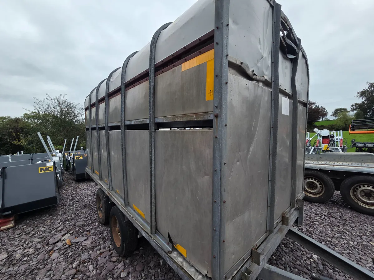 Murphy 12ft x 6ft Cowbox - Image 2