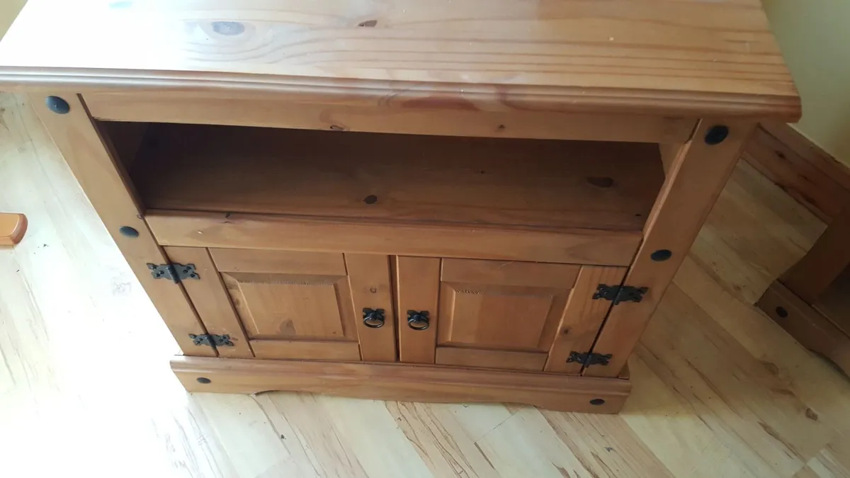 Corner unit TV
