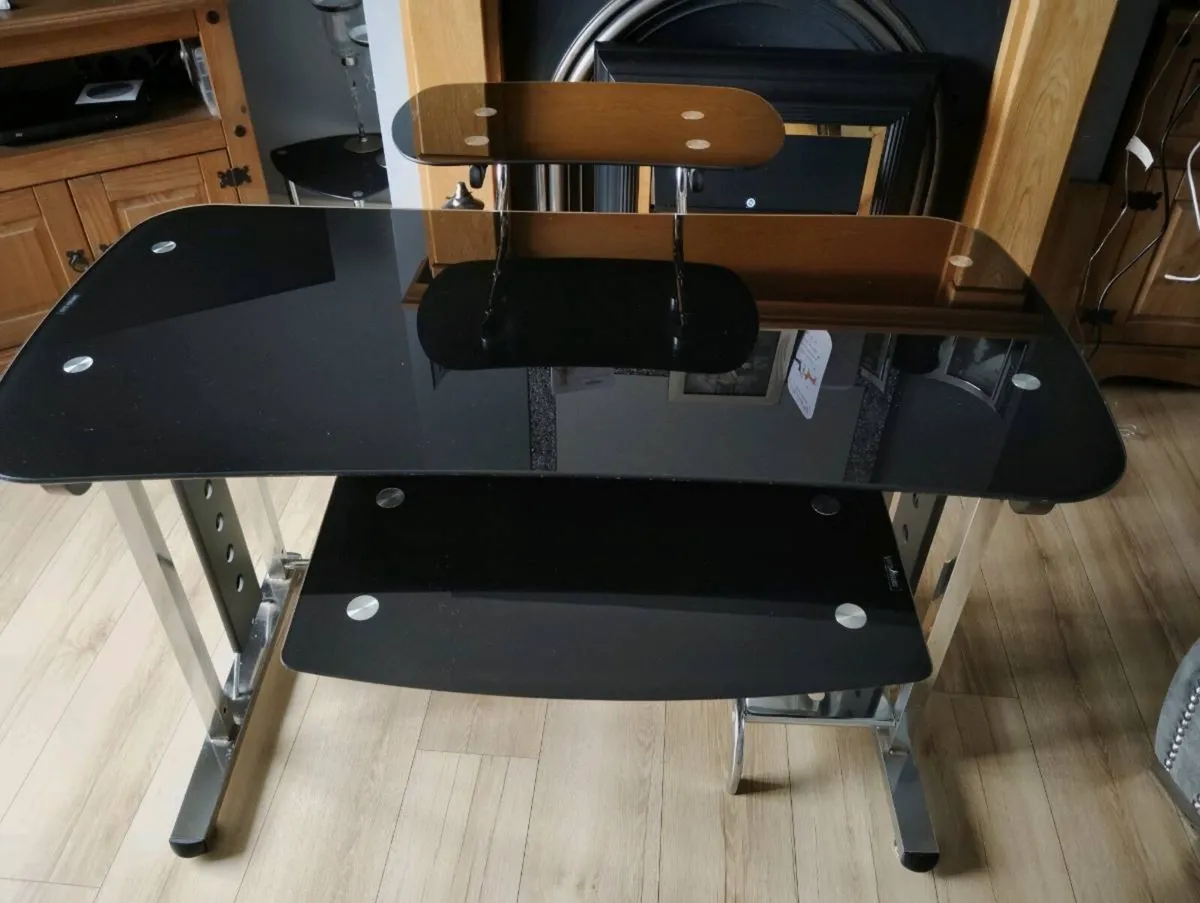 Tempered Glass computer desk - Image 1