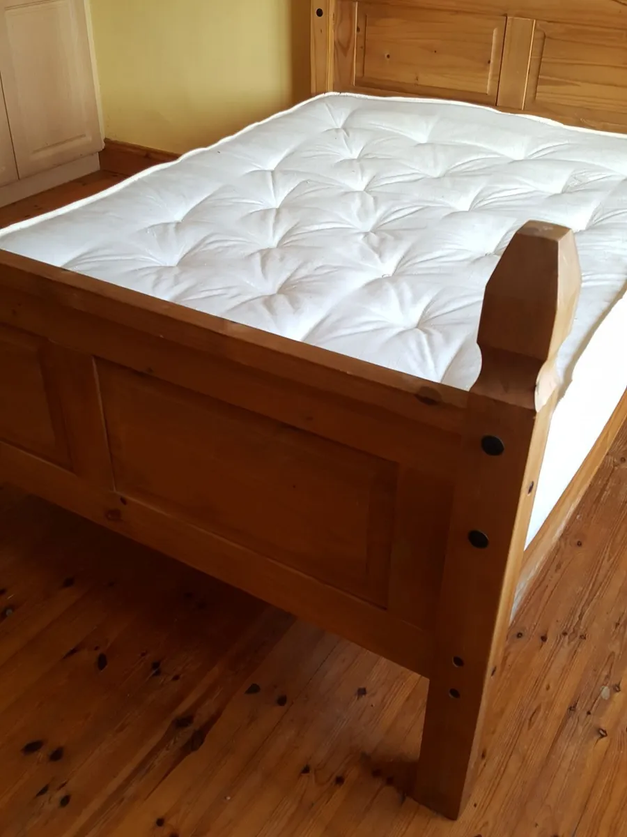 Bed - Image 2