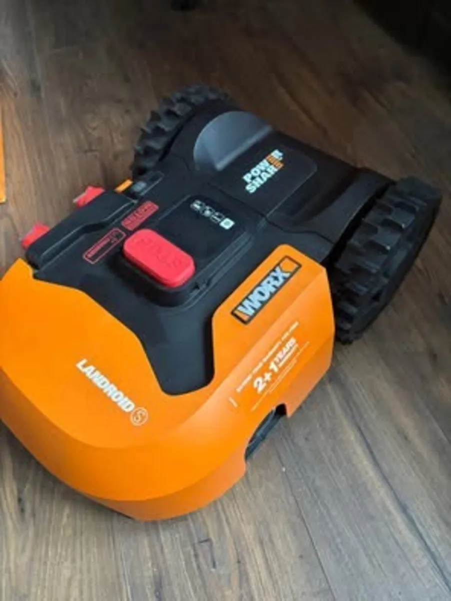 Robotic lawnmower - Image 1