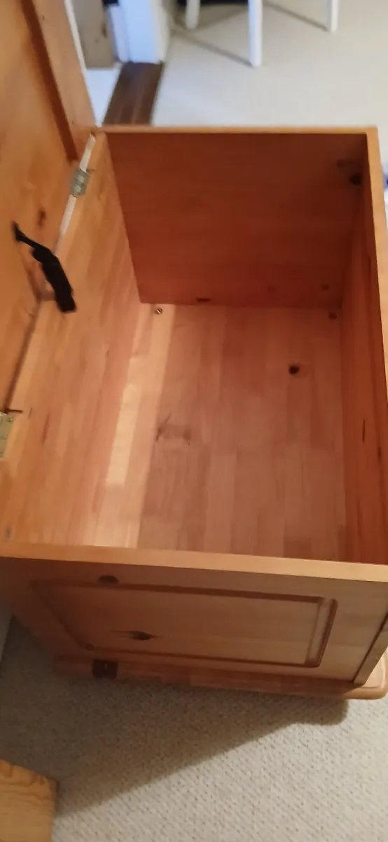 PINE CHEST - Image 3