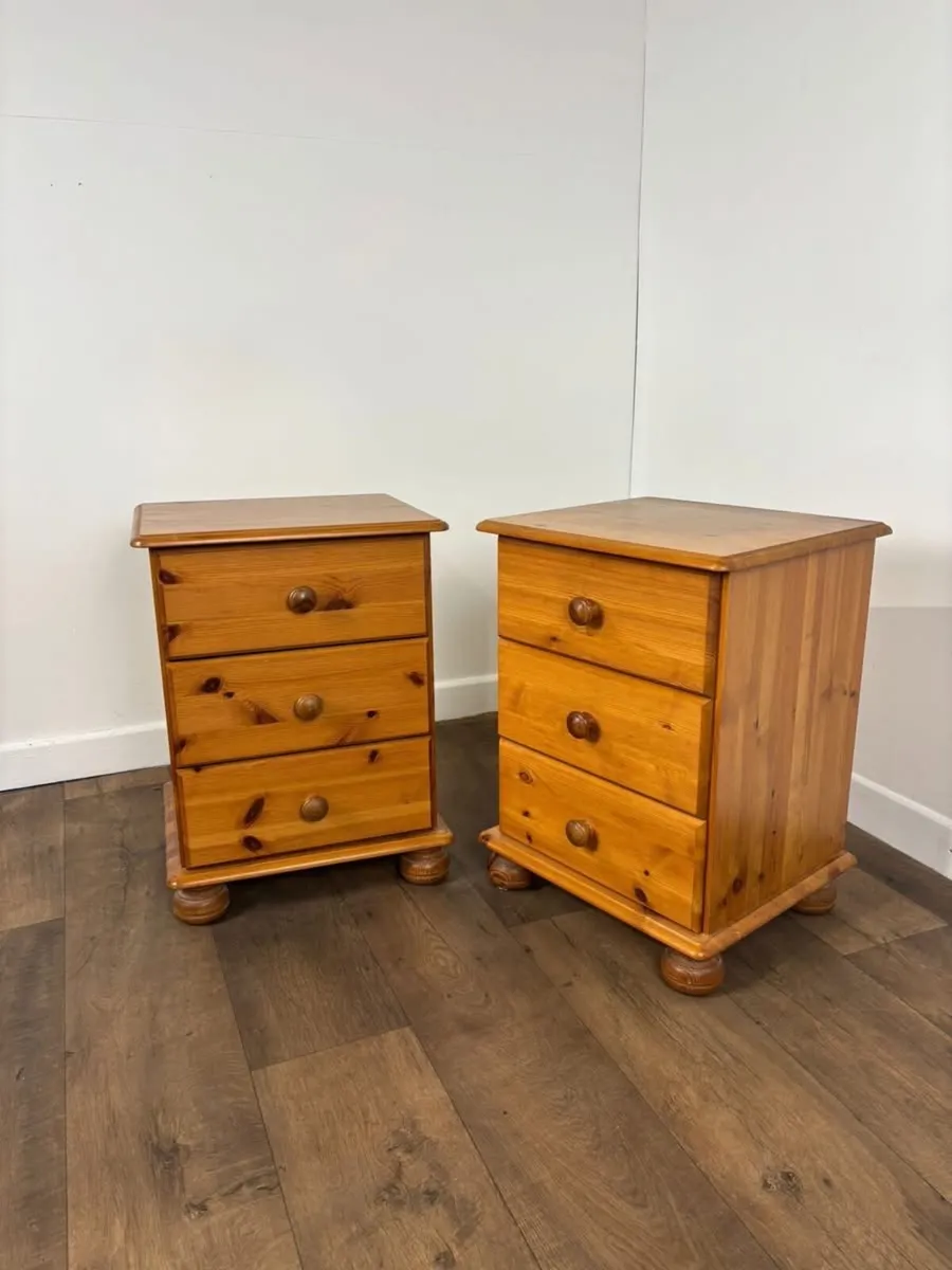 Bedroom furniture - Image 2